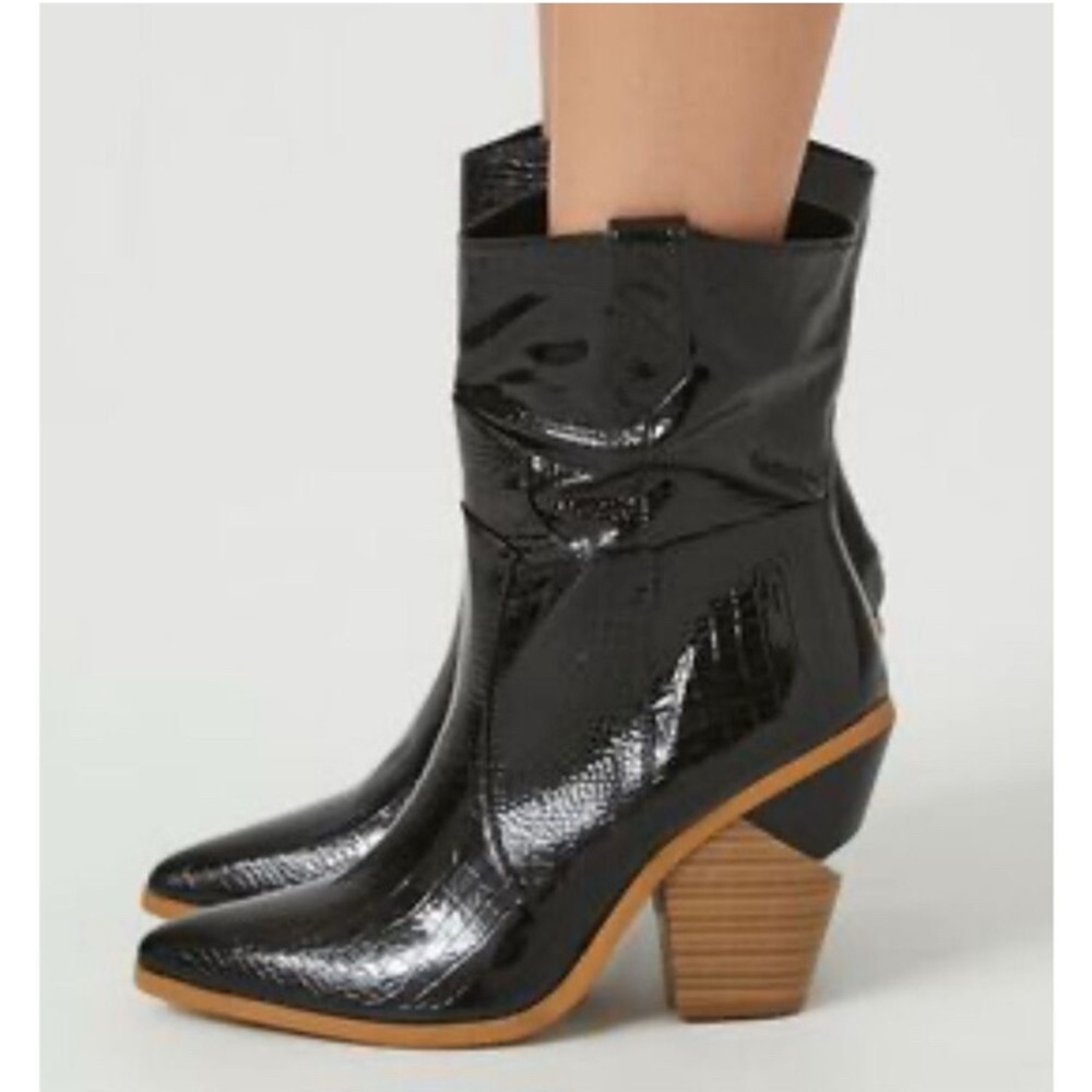 Mata Sleek Western Black Faux Leather Croc-Embossed Heeled Boots - Picture 9 of 11